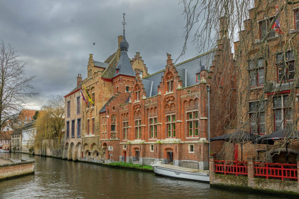 Navigating Online Loan Applications in Belgium: A Comprehensive Guide to KBC Bank, Belfius, BNP Paribas Fortis, ING Belgium, AXA Bank, and Beobank - como solicitar um empréstimo online Bélgica