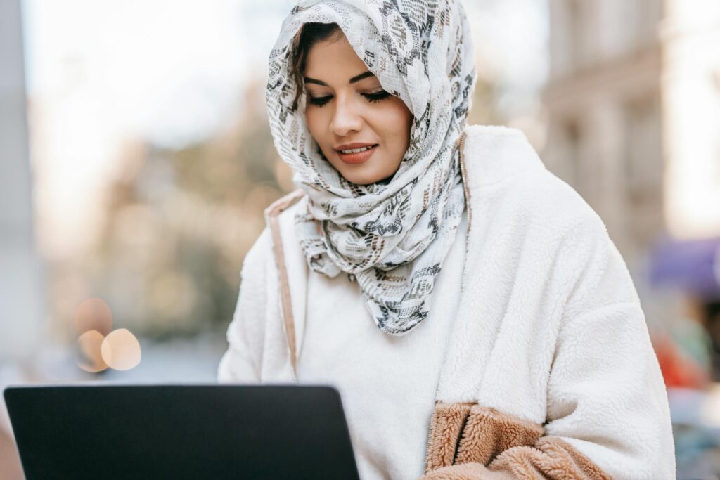 Unlocking Online Loan Opportunities in Brunei: A Comprehensive Guide to Bank Islam, Baiduri, RHB, Standard Chartered, and Tabung Amanah - como solicitar um empréstimo online Brunei